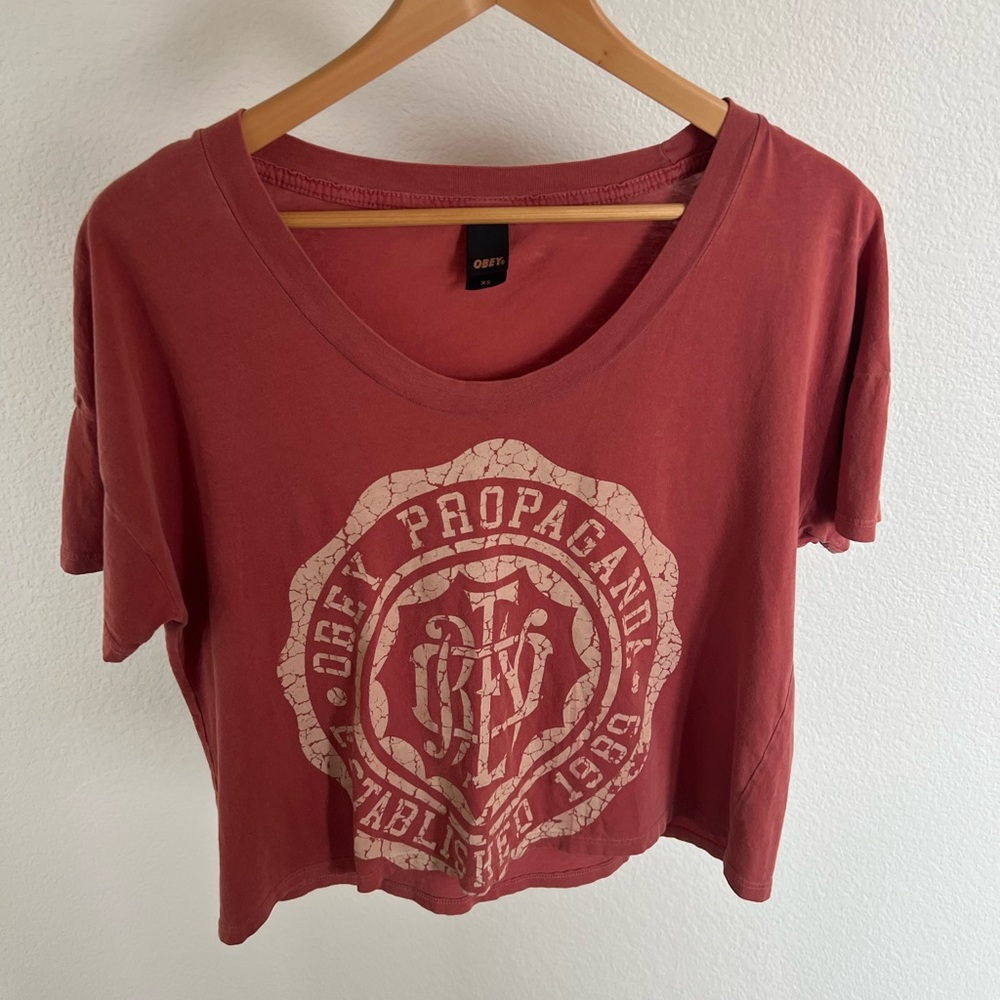 Obey shirt size XS but fits oversized